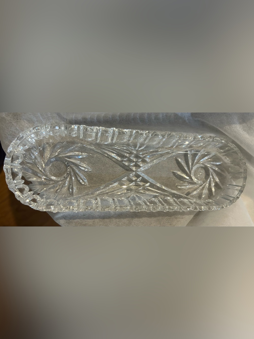 Vintage Starburst/Star of David Design Cut Clear Glass 9” Oblong Serving Dish